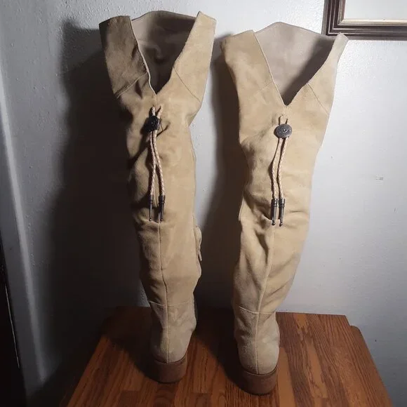 Matisse Sued Bolo Boots - Beige - Picture 7 of 10
